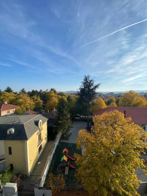 Sunny Spacious Apartment In A Great Location Kazanlŭk Exterior foto